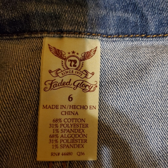 Button down stone wash jean skirt - Picture 2 of 3